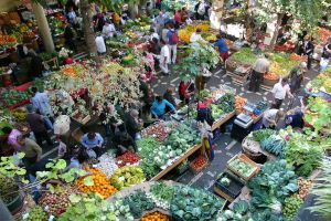 De gezellige markt van Funchal - Madeira huurauto