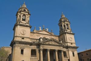 Kathedraal in Pamplona - Autoverhuur